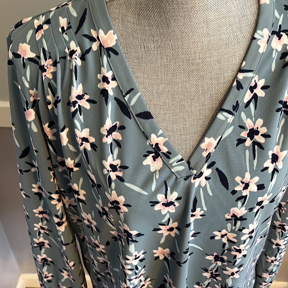 Blue gray with flowers blouse - Picture 2 of 6